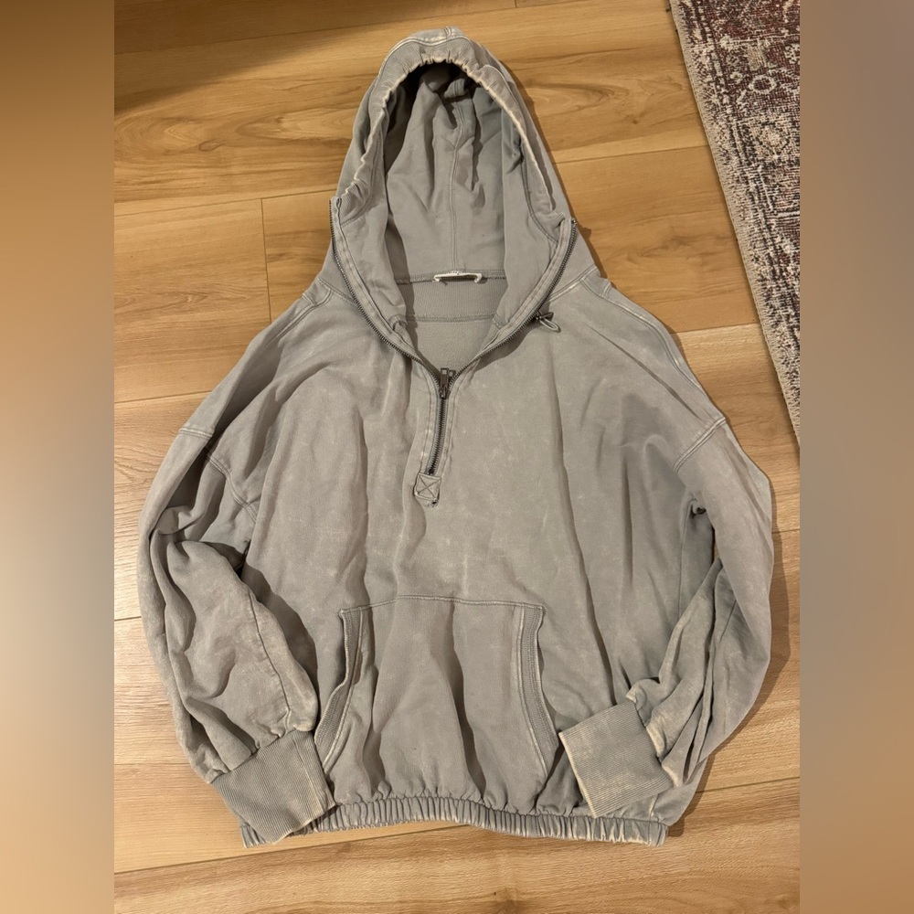 Grey cozy sweatshirt
